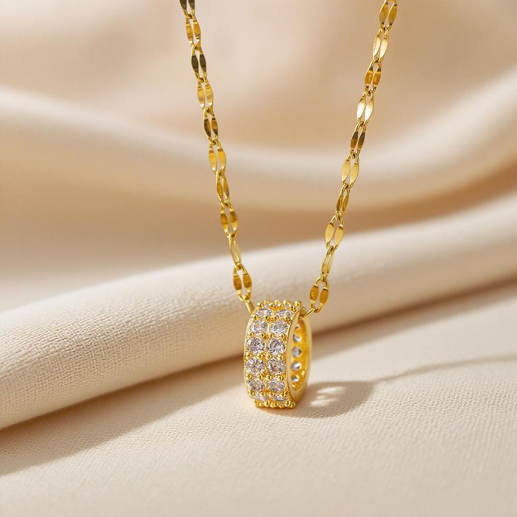 Elegant Light Luxury Zircon Necklace for Women - Gold-Plated, Simple Clavicle Chain