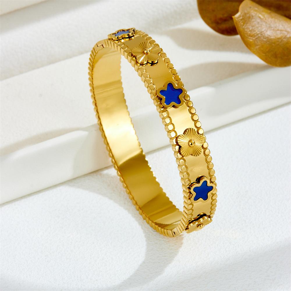 2026 Five-leaf Flower Design High-end Jewelry Light Luxury Temperament Fashion Versatile Ins Style Bracelet