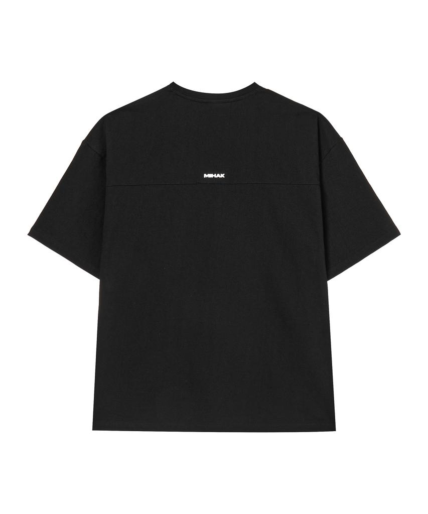 Mihag Sports Emblem Oversized T-Shirt (Black)