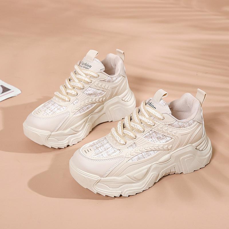 

Спортивная женская обувь Новая осенняя мода Корейские одинарные туфли Повседневная обувь на толстой подошве для женщин Беговые кроссовки на шнуровке Папины кроссовки 35