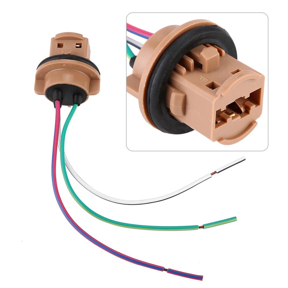 

Светодиодная лампа, жгут проводов, соединительный разъем типа «мама»
