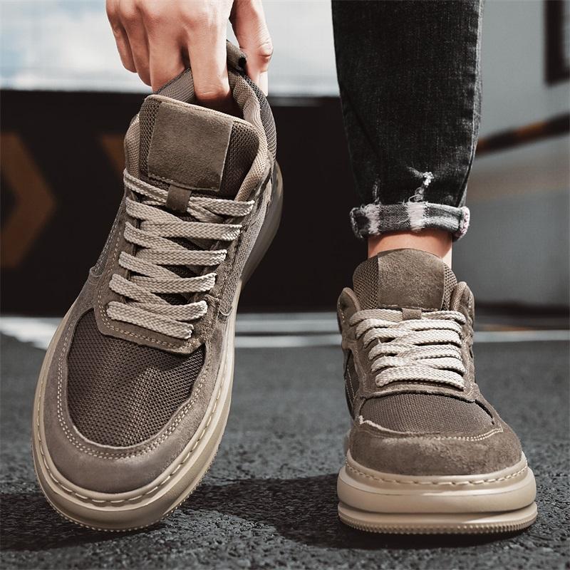 Men's Mid Top Board Shoes New Korean Fashion Trend Versatile Sports and Leisure Shoes Lightweight Outdoor Travel Shoes