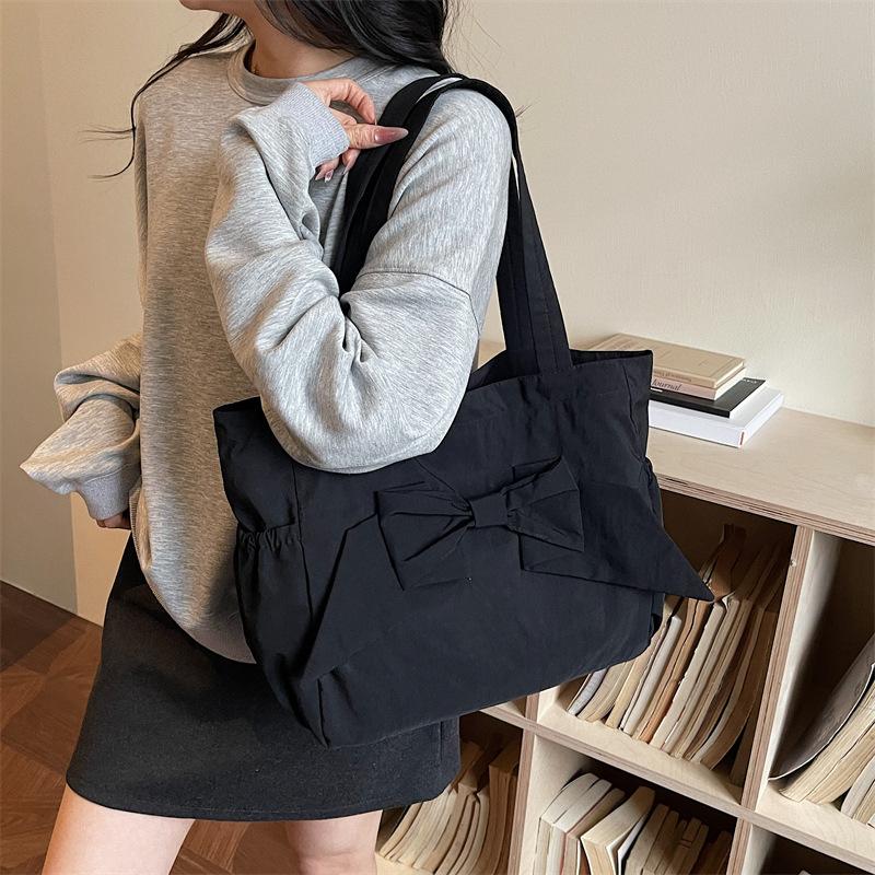 Japanese Style Tote Bag for Women Large Capacity Bow Shoulder Bag Fashi and Versatile Commuting Bag College Student Fashi