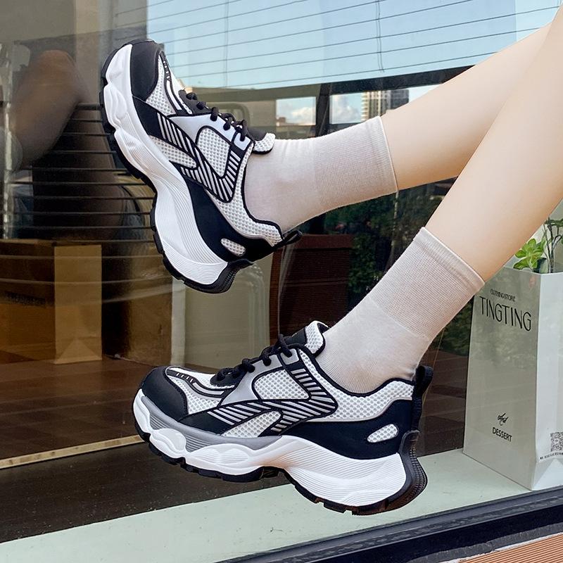 European popular fashion versatile casual sports shoes women's 2025 summer new breathable net thick-soled color matching dad shoes