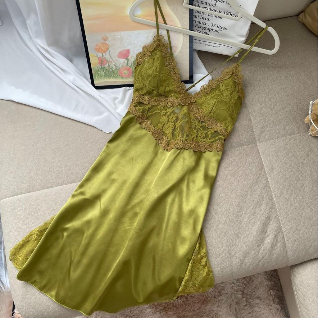 Sexy Spaghetti Strap Backless Nightgown with Chest Pad - Korean Style Spring/Summer Women's Pajamas