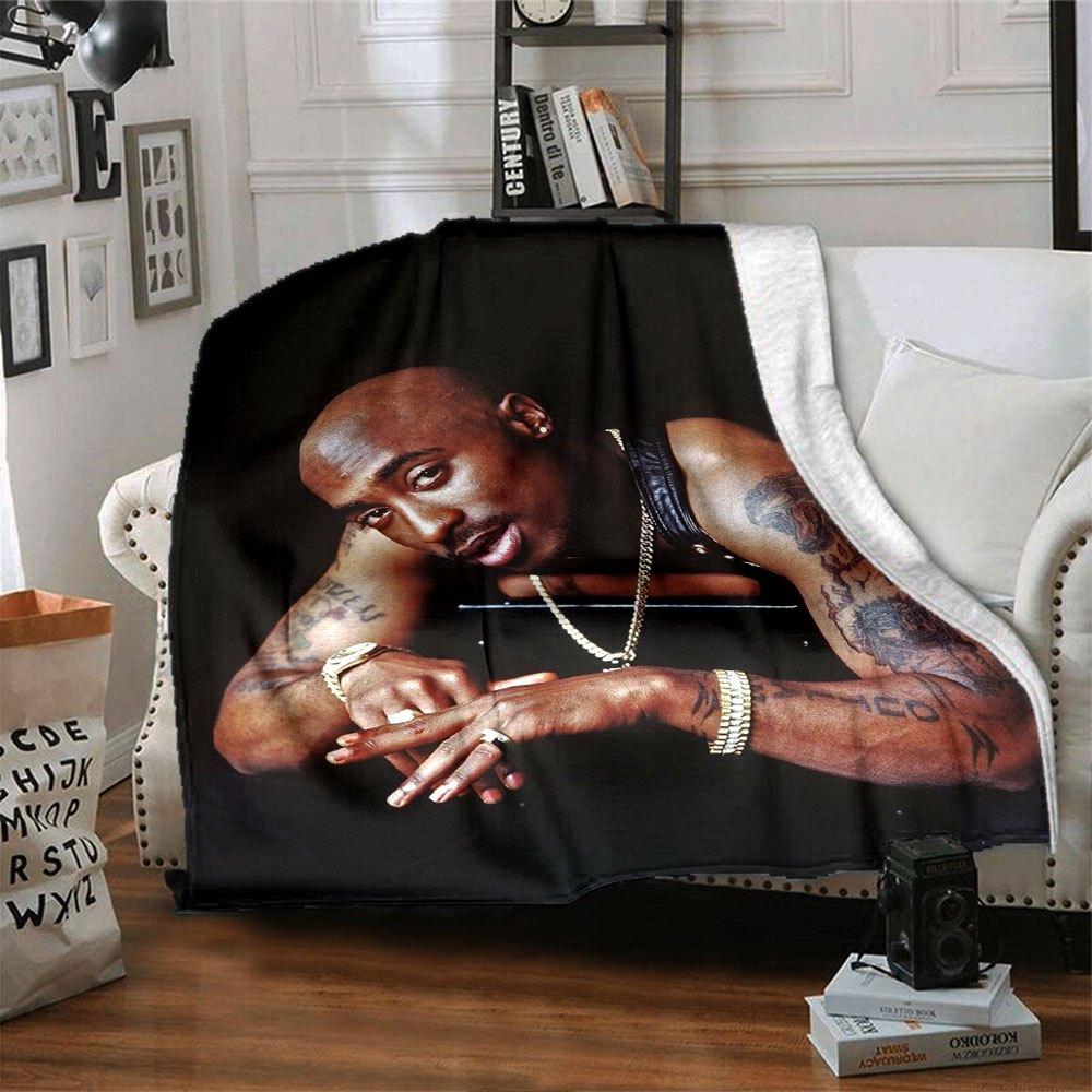 

1pc 2PacHip Hop Blanket Soft Lightweight All Season Multi Purpose Throw for Sofa, Bed, Office & Picnics, French Style with Iconic Album Art & Quotes 80x120cm