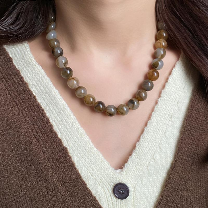 Colorful Elegant Bead Collarbone Chain Vintage Round Acrylic Bead Choker Delicate Neck Accessory for Prom Wear