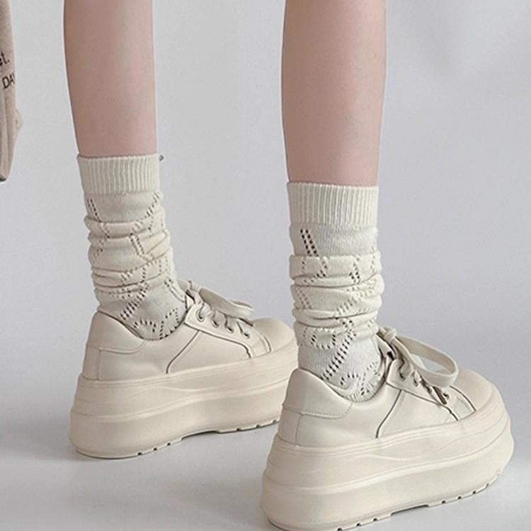 Fashion tribe thick sole heightening simple lace-up casual board shoes women's 2025 autumn new sports shoes little white shoes tide