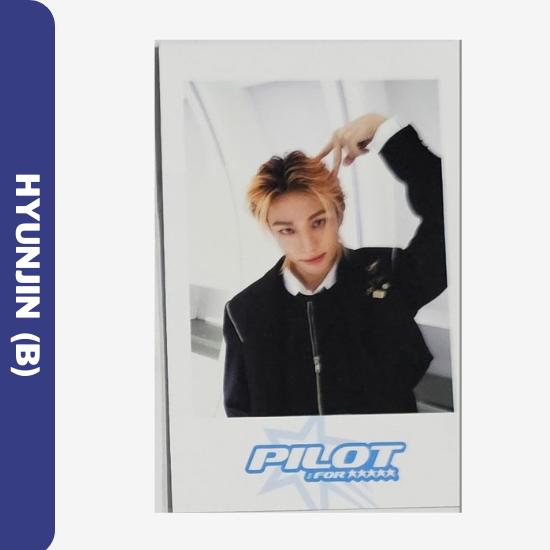 

Фотокарточки с фанмитингом пилотной серии Stray Kids