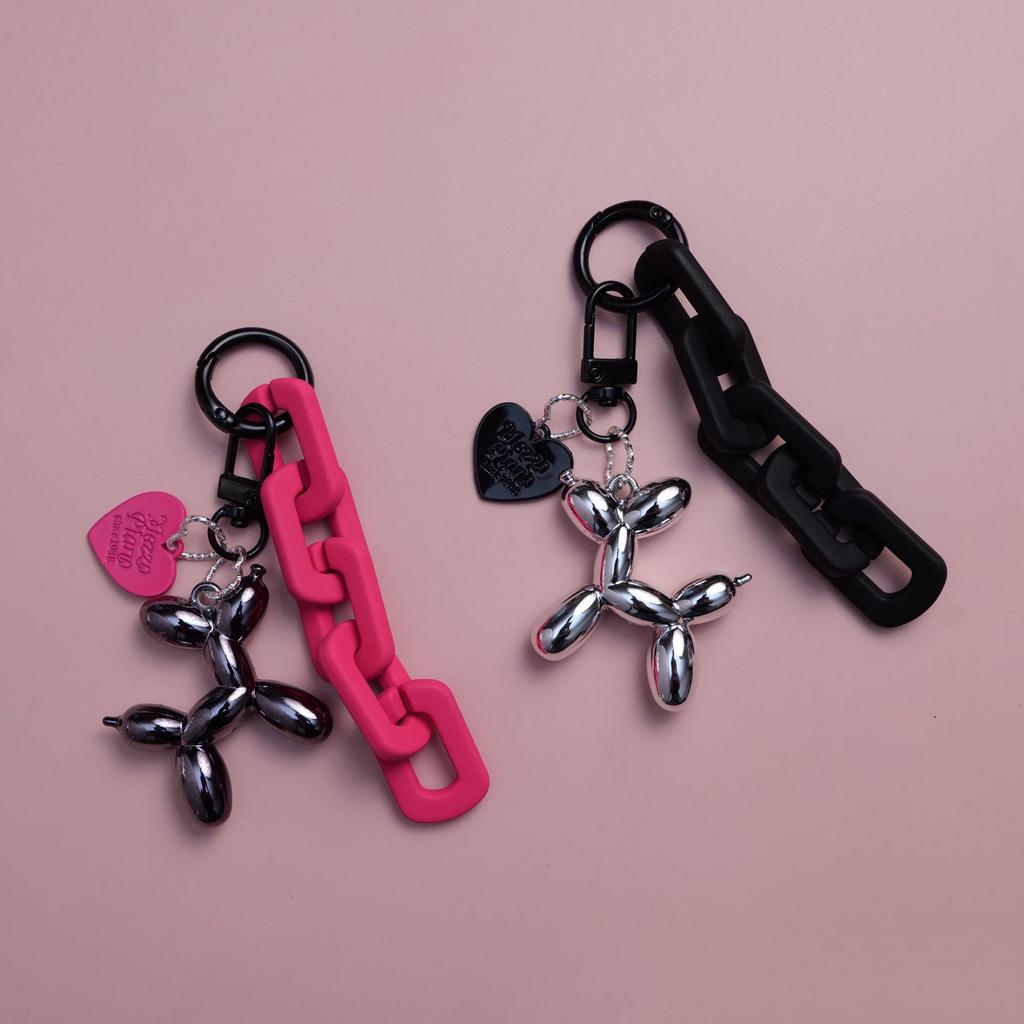 INS Punk Cute Balloon Dog Resin Key Chain Cartoon PU Black Heart Chains Keyring Car Bag Phone Pendant Keychain for Women Couple