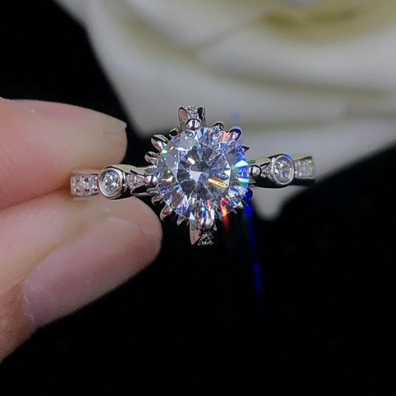 New Romantic Engagement Ring for Lover High Quality Silver Color Bling Bling Cubic Zirconia New Fashion Wedding Women Jewelry
