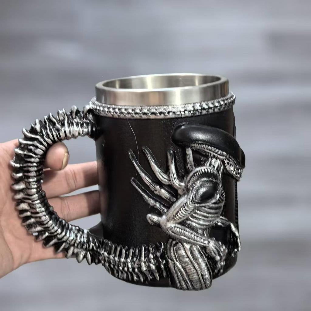 Creative V8 Engine Mug, Resin Stainless Steel Ornament, Car Lover Gift, Office Desk Decor, Unique Beer Cup