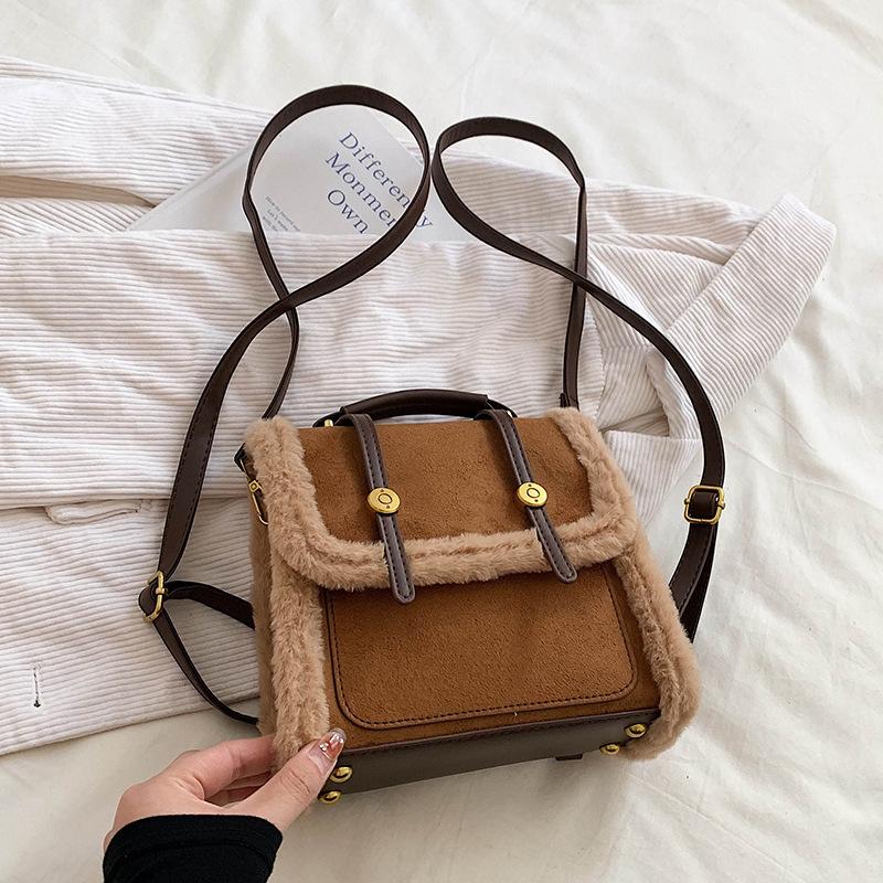 

Экспорт ретро рюкзак из оленьей кожи флиса 2024 новый осенне-зимний модный рюкзак из овечьей шерсти универсальный рюкзак для девочек коричневый