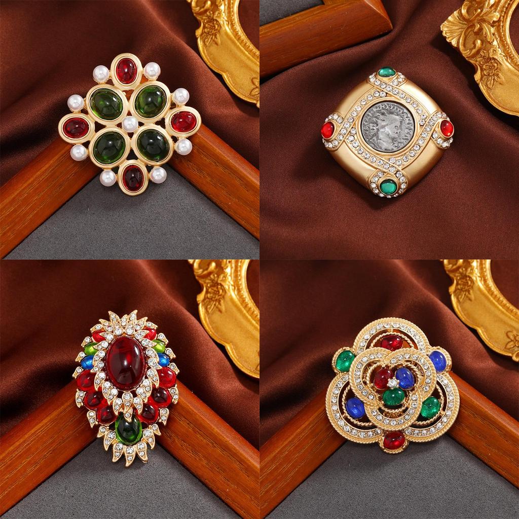 Vintage Baroque Crystal Cross Brooch With Retro Design For Gift And Decoration