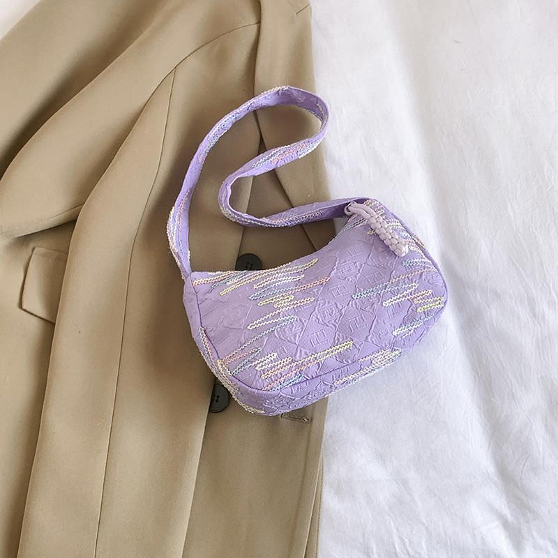 Chic And Minimalist New Moon Shoulder Bag For Summer With Spacious Design For Daily Use