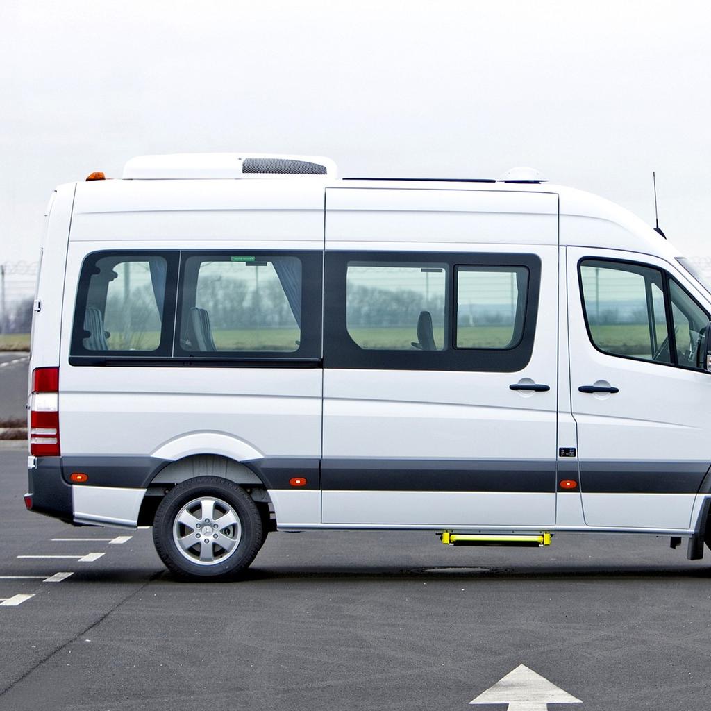 2Pcs For Benz Sprinter W906 2006-2018 VW Crafter 2006-2016 Clear & Smoked Lens LED Side Marker Lamp Amber Lights