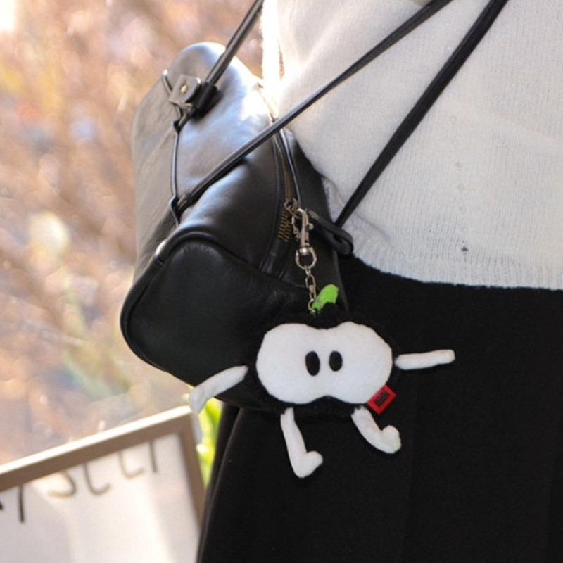 Plyšový přívěsek Appuri - Roztomilý doplněk na tašku (Červená, Polovina, Černá) | Styl volby Jina z K-popové skupiny BTS