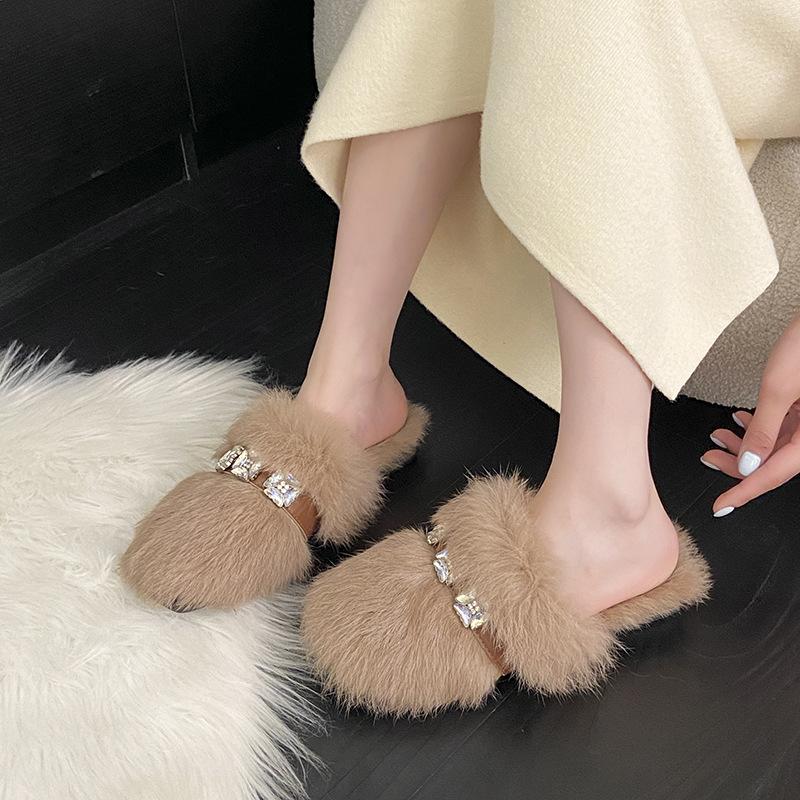 Flauschige Hausschuhe mit dicker Sohle für Damen-Oberbekleidung 2025 Frühling und Herbst neu Muffin gekreuzter Riemen dicke Sohle erhöhend weiche Sohle Haus