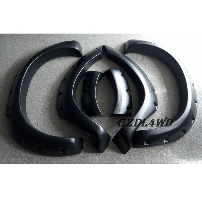 Hilux Vigo Wheel Eyebrow Mudguard: Anti-Scratch, Anti-Collision Car Exterior Modification with Nail Tires.