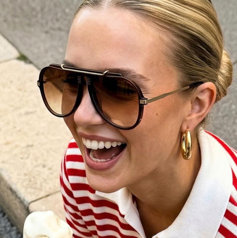 Personalized toad-shaped single beam sunglasses, new European and American sunglasses, retro fashion UV-proof sunglasses