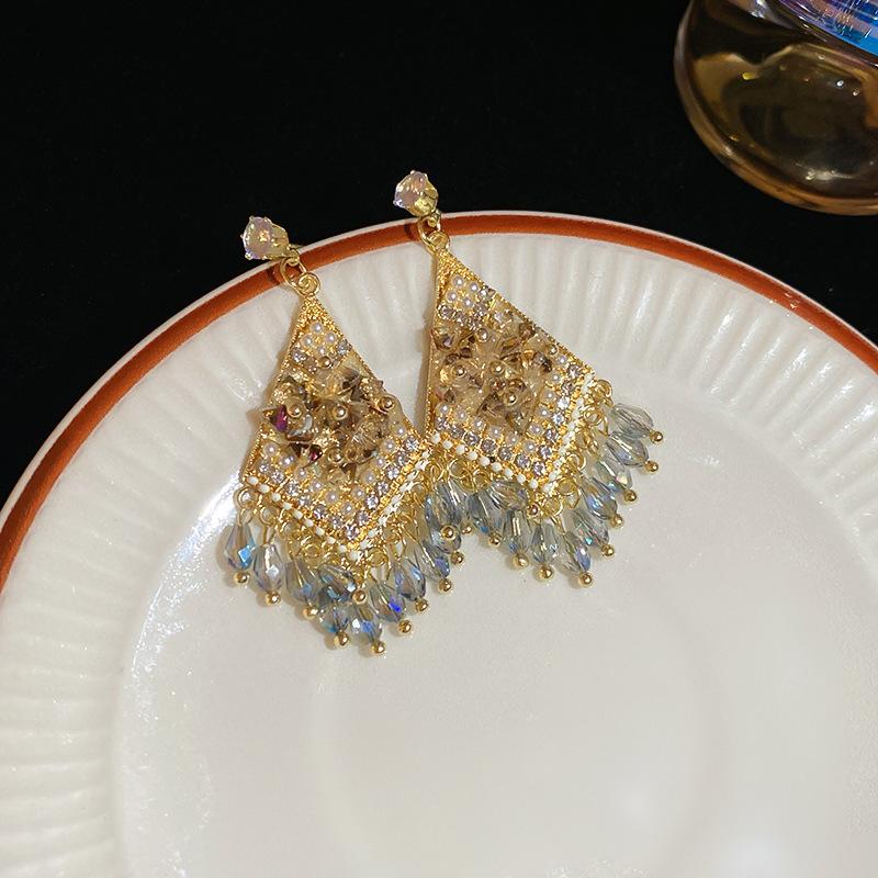 Bohemian Ethnic Style Feathers Fringed Earrings Ear Hooks Personalized Vacation Wind Ears