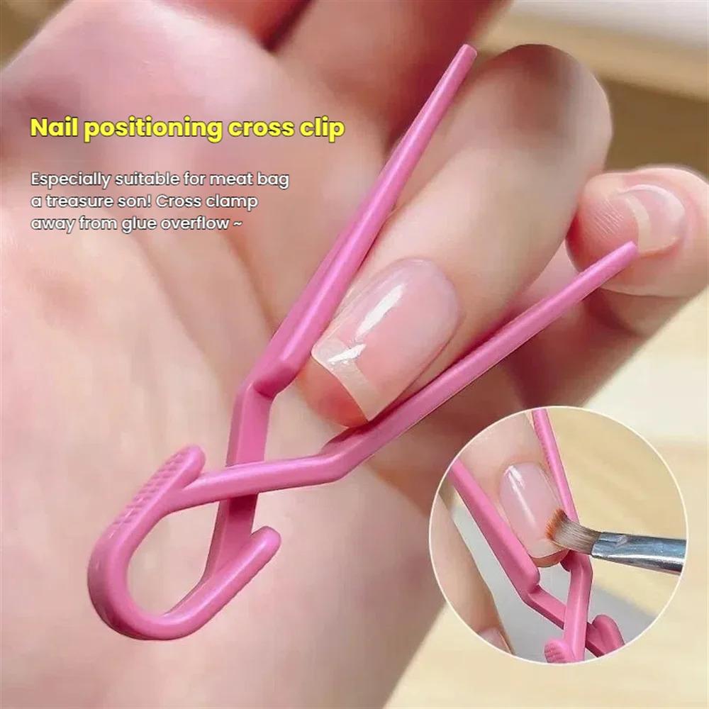 20pcs Nail Polish Protective Clips That Are Spill-Proof, Including Clamps, Acrylic Gel Extension Stickers, Mold Clips, and Tools for French Nails.