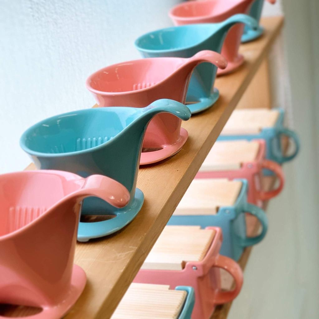 Bee House Ceramic Coffee Drip Cone Blue Dripper, Large, Extractor,