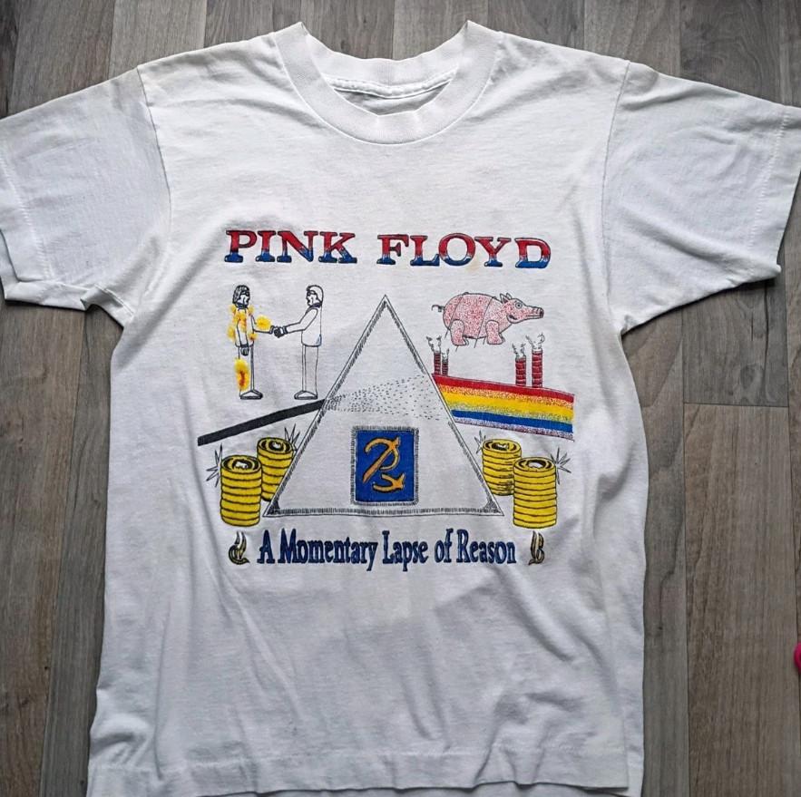 1987 TOUR PINK FLOYD SINGLE STITCH T SHIRT VINTAGE A MOMENTARY LTshirt Unisex T-Shirt M