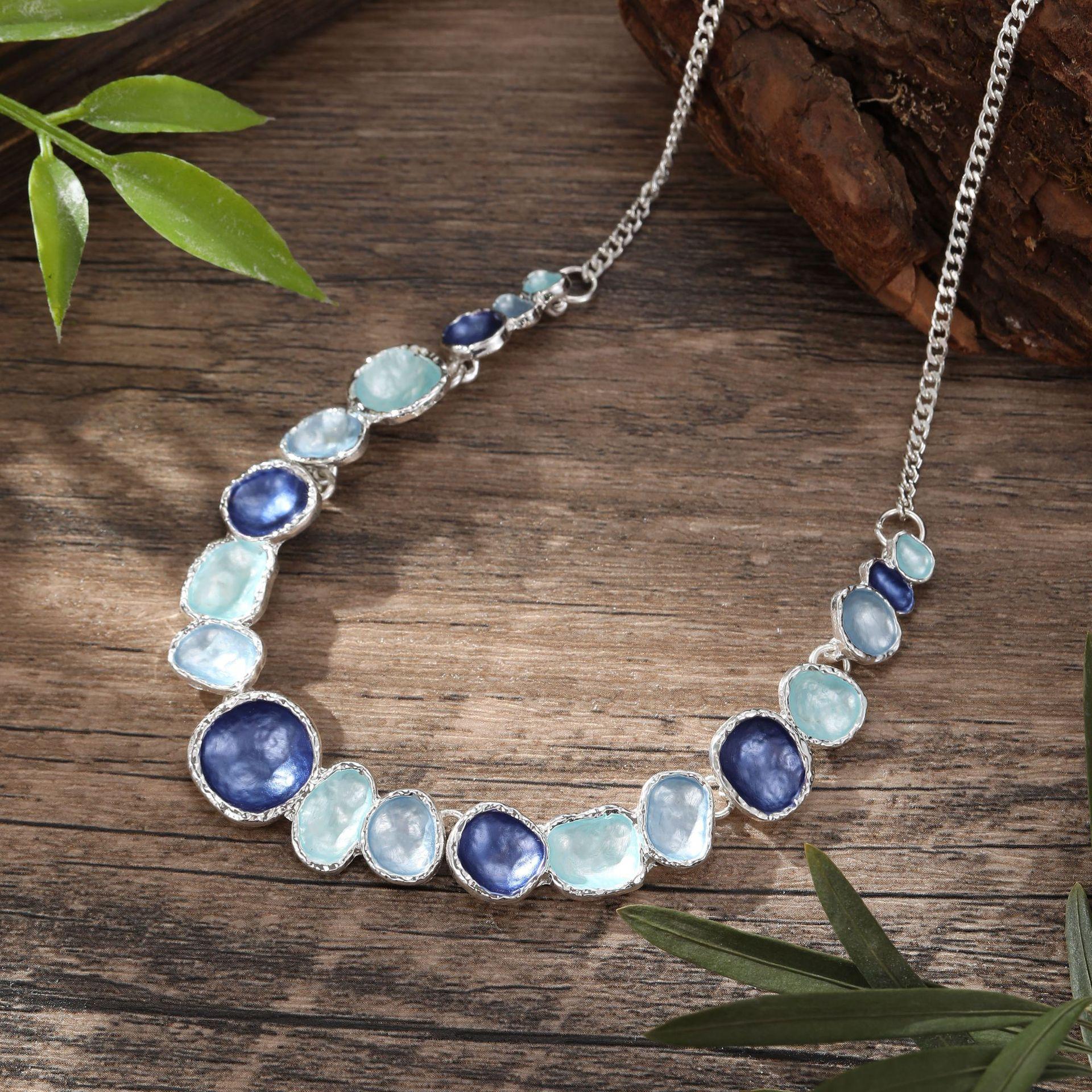 

New enamel irregular round necklace, women s fashion simple geometric round petal neck chain