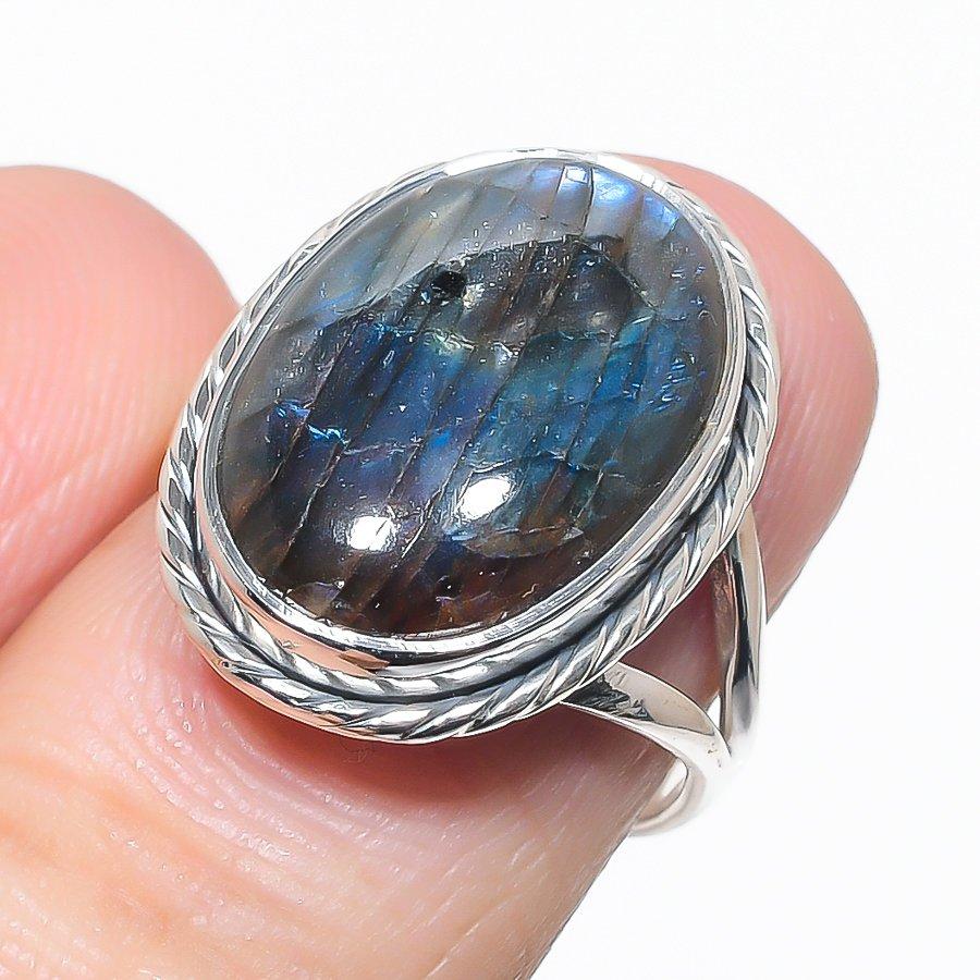 

Natural Labradorite Gemstone Handmade 925 Solid Silver Jewelry Ring Size 7 O1M35