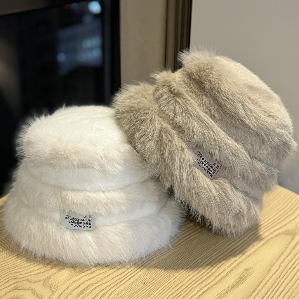 New Style Hat for Women Plush Ear Protection Warm Autumn and Winter Small Face Outdoor Windproof and Cold Resistant Baotou Hat for Women Trendy
