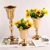 Vases trompettes Support à fleurs Centres de table, Vases urnes avec finition dorée, Corps cannelé et base large pour présentoirs décoratifs d'intérieur