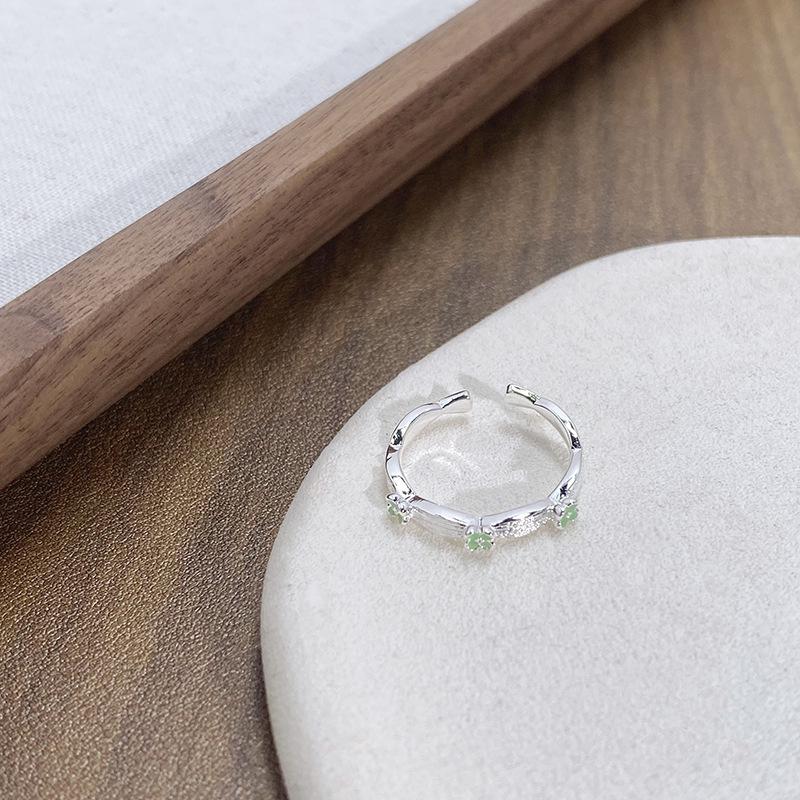 Small Fresh And Cool Flower Celebrity Sweet Light Luxury Open Ring Female Gourd Index Finger Ring Enamel Ring