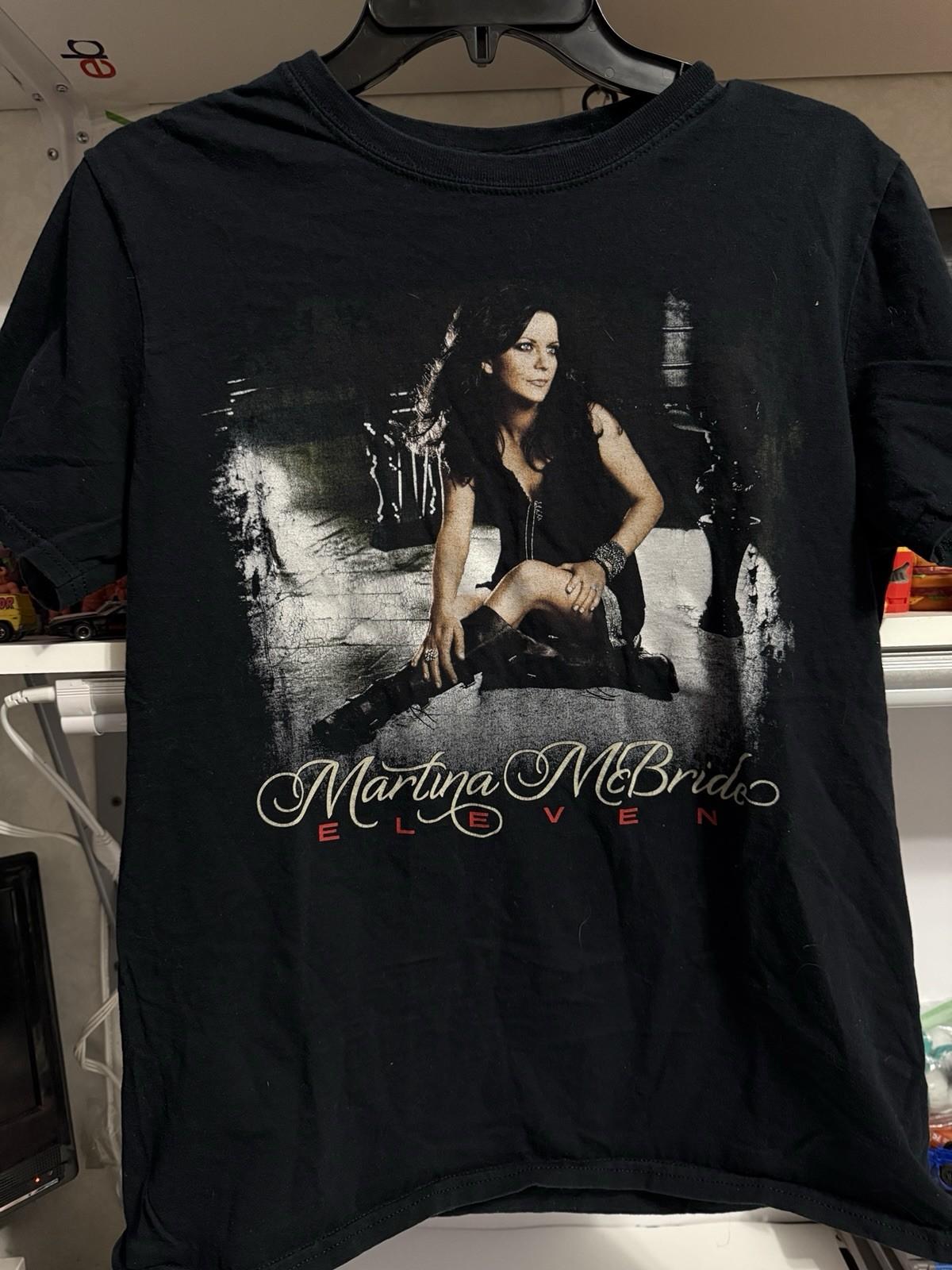 Женская футболка Martina McBride Eleven Tour, размер Medium XXXXL