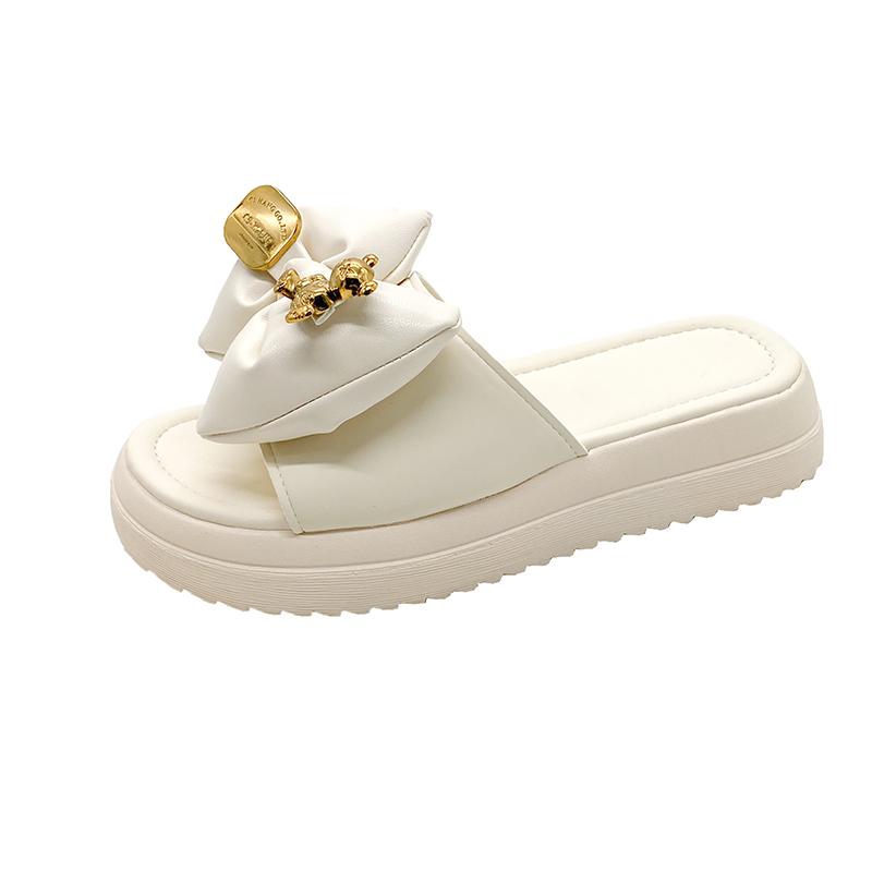BCEBYL  New SummerFlat Heel Shoes Butterfly Metal Decor Slippers Women‘s Green Color Sandals Women's Platform Beach Slippers