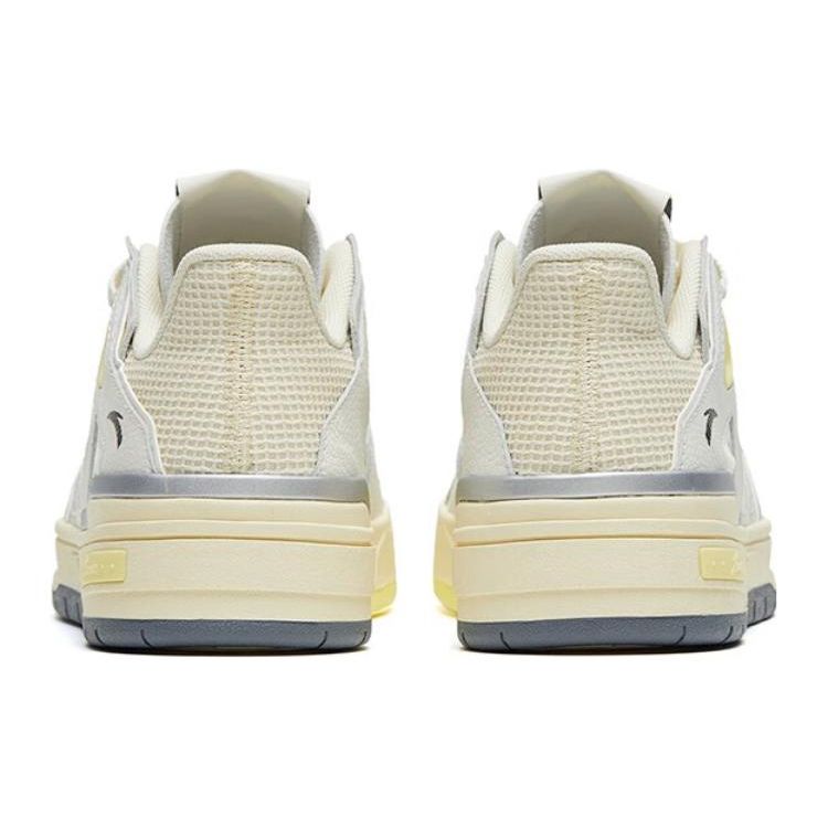 Anta Flame 4.0 Non-Slip Durable Low-Top Skate Shoes Men Sneakers Ivory-White 112328090-1