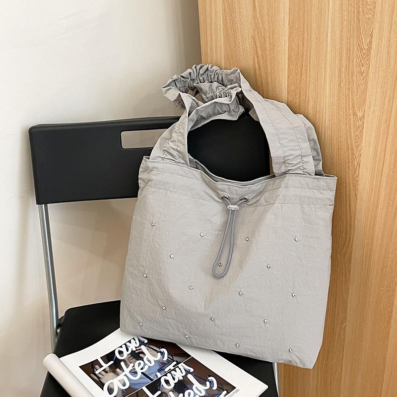 Niche nylon bag fresh new pleated tote bag fashionable versatile student large-capacity shoulder bag