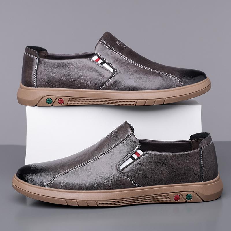 

Spring and summer new soft-soled soft-faced one-pedal Doudou shoes fashionable versatile loafers casual men s leather shoes dad shoes 44