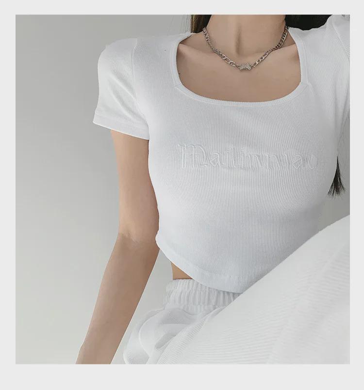 Camiseta corta de cuello cuadrado, ajustada y bordada estilo retro americano - Manga corta