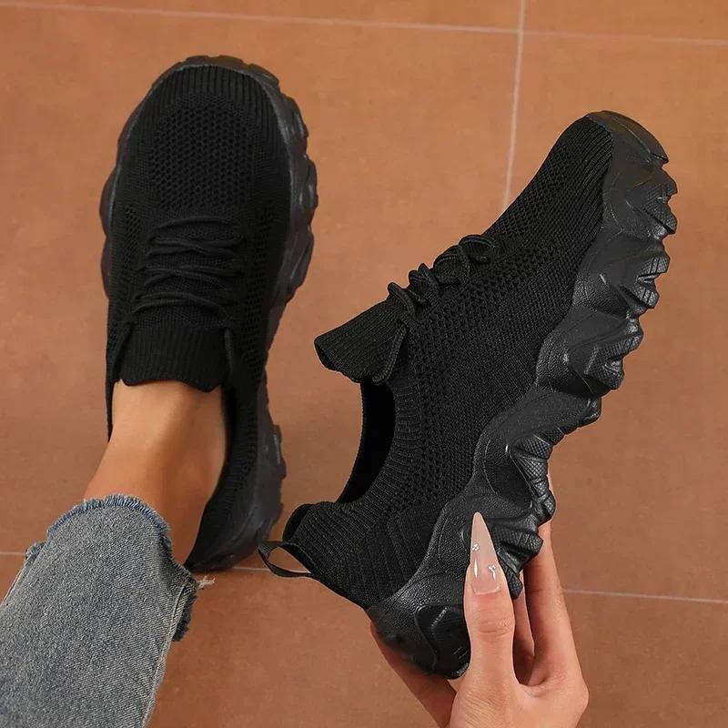 Women's Sports Shoes Comfortable Lightweight Mesh Breathable Trendy Flat Shoes Solid Color Summer Fitness Womens Hiking Shoes