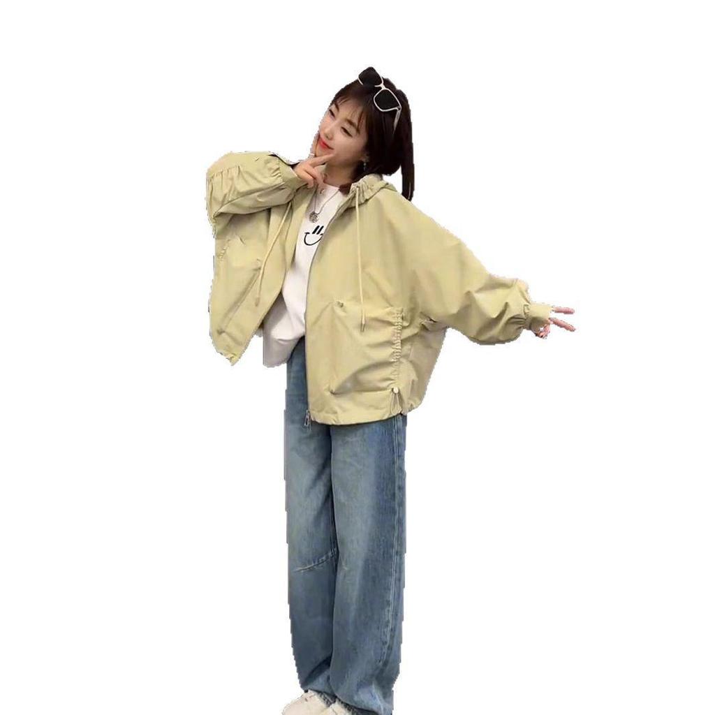 2025 Dámská bunda ve stylu korejského ležérního jednobarevného větruodolného s kapucí