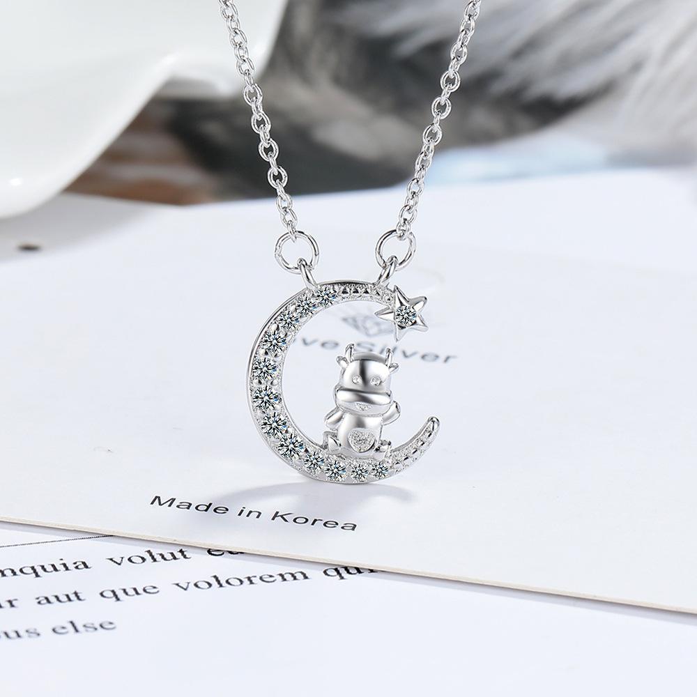 Zodiac Necklace with Zirconia Collarbone Chain Pendant Star and Moon Necklace Popular Jewelry Valentine's Day Gifts