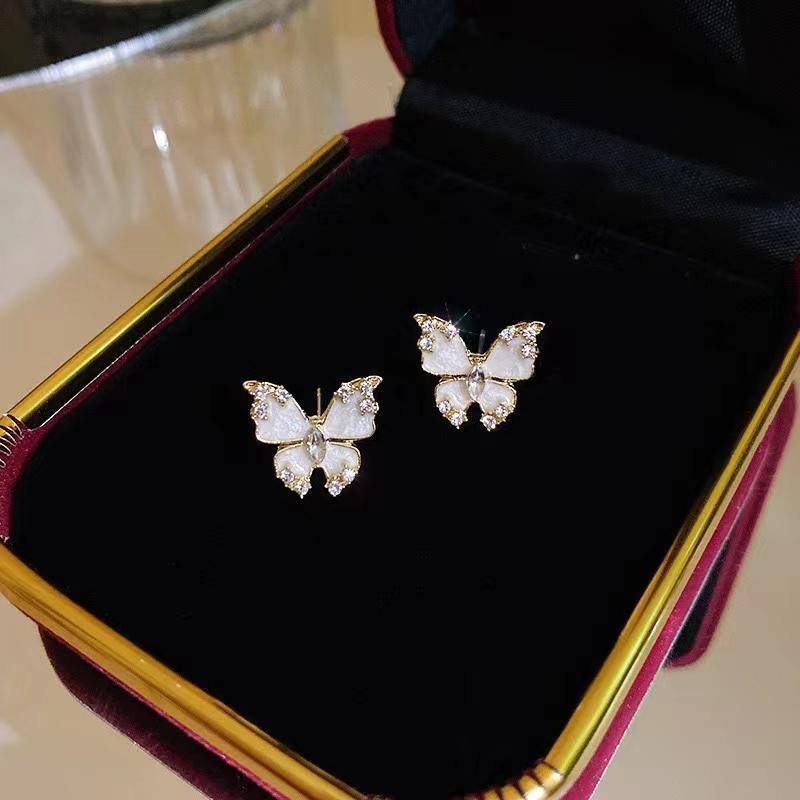 Korean S925 Silver Needle Butterfly Rhinestone Stud Earrings for Women - Elegant and Unique Design
