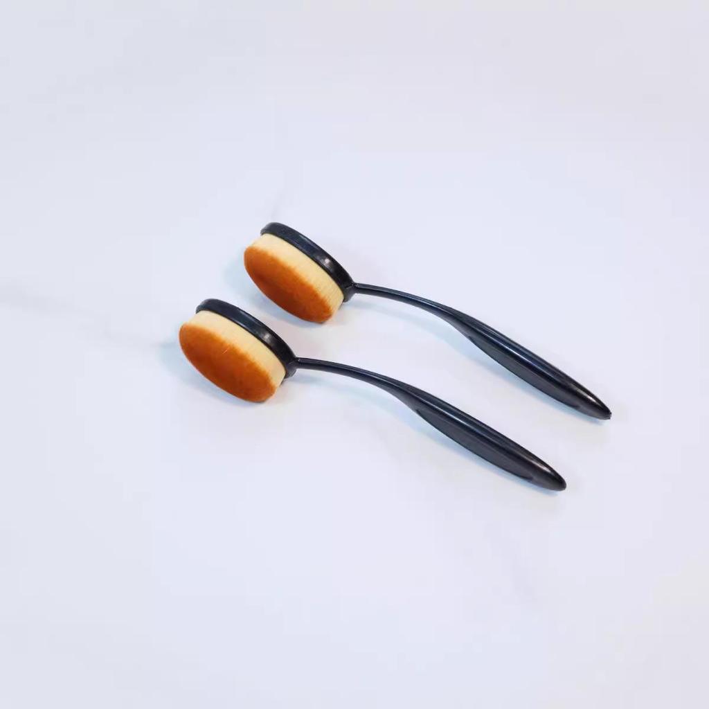 Toothbrush-Style Bendable Foundation & Makeup Brush with Soft Bristles for Wet Powder & BB Cream