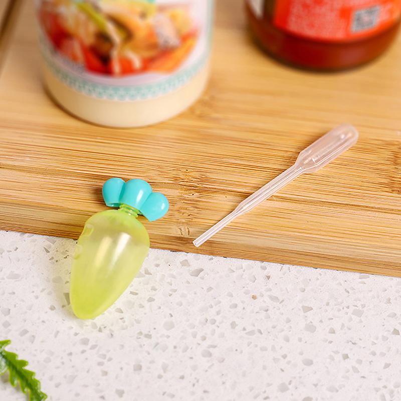3Pcs Mini Portable Carrot Sauce Bottle Cartoon Shape Cute Squeeze Sauce Bottle Vinaigrette Ketchup Dispenser Bottle