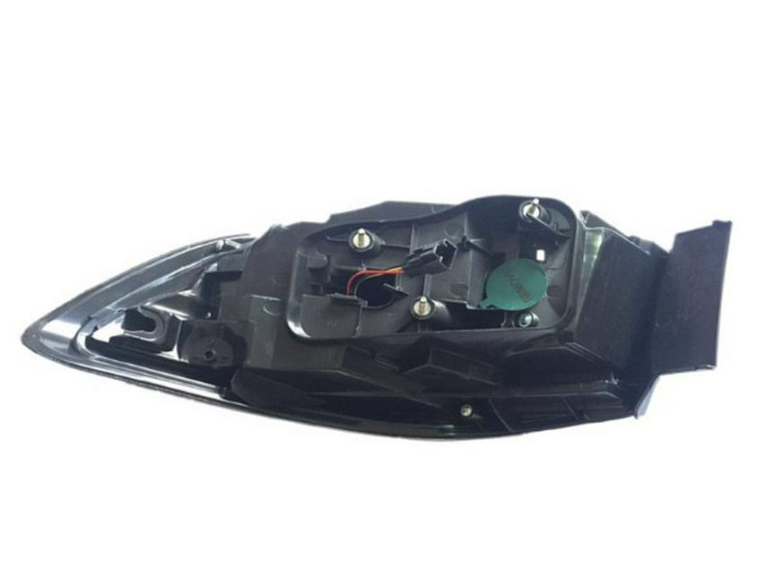 

Mazda 3 Xingcheng Taichi Rear Turn Signal Brake Light Cover Assembly Premium, Driver Side (1.6)