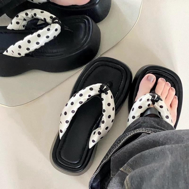 Sponge Cake Thick Bottom Wedge Slippers Women's Summer Wear 2025 New Small Retro Leopard Print Transparent High Heel One-word Drag