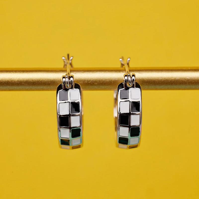 Huitan Women Hoop Earrings Black and White Checked Design Elegant Accessories for Party Daily Graceful Fashion Metal Jewelry