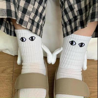 1 Paar Paar Socken Ins Mode Lustige Kreative Magnetische Anziehung Hände Schwarz Weiß Cartoon Augen Paare Socken