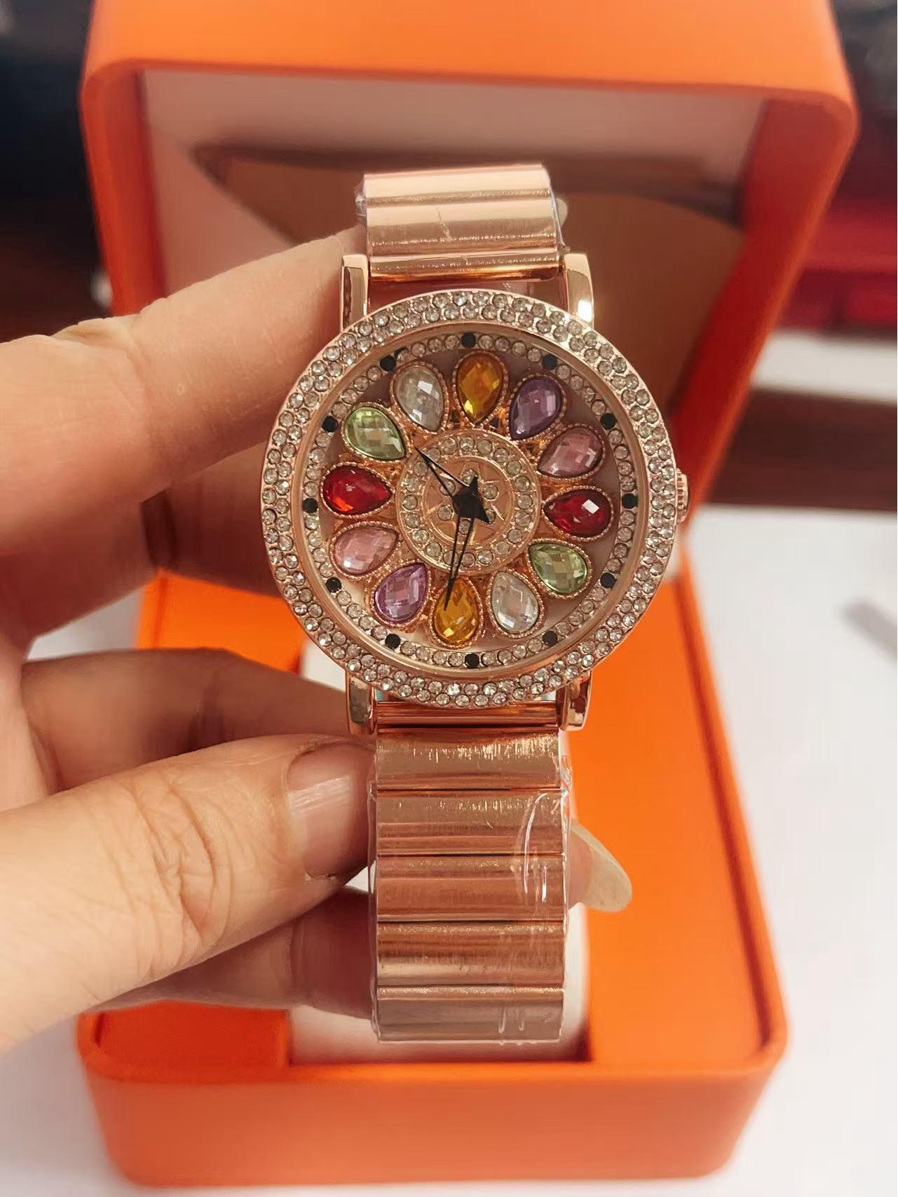 

Женские модные часы с вращающимся циферблатом и стразами «Звездное небо»